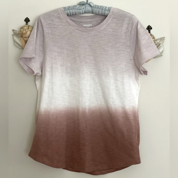 Old Navy only worn once cotton T-shirt size medium - Picture 1 of 1